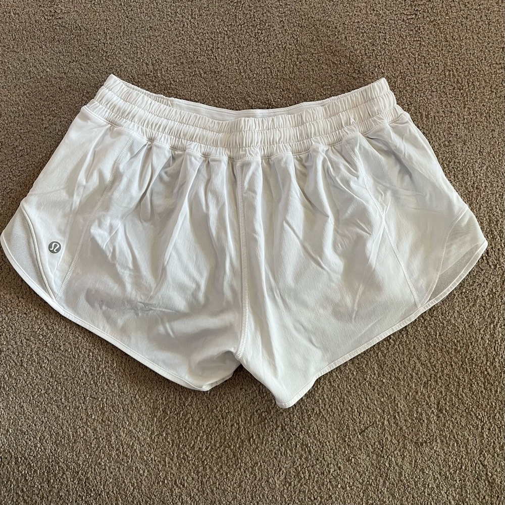 lululemon athletica Women's White Shorts. Size 8 Excellent Condition!